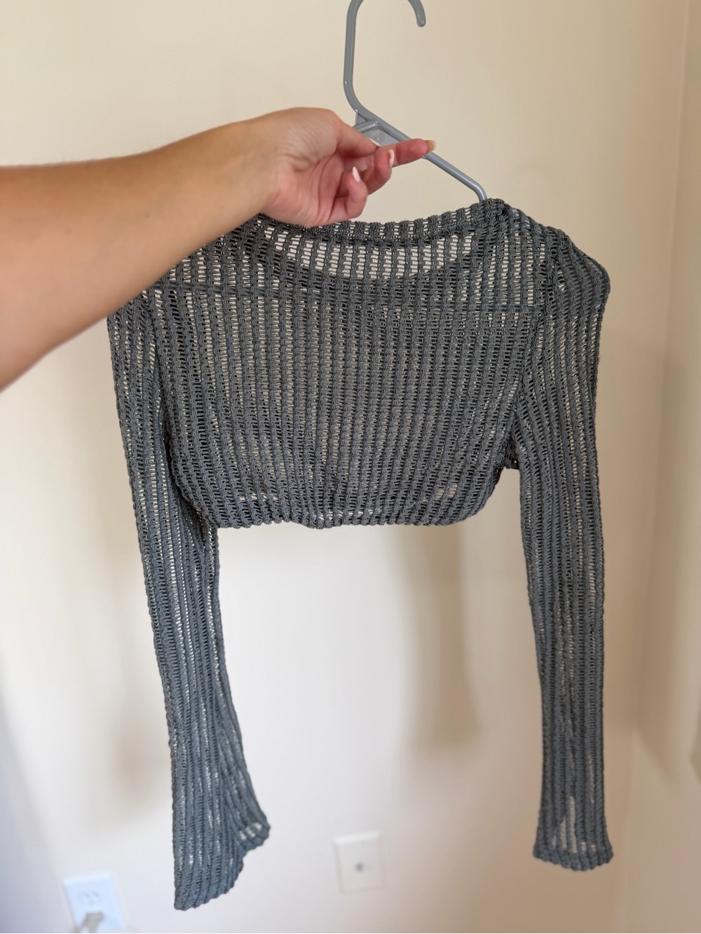 Gray Open-Weave Long Sleeve Crop Top - Women
